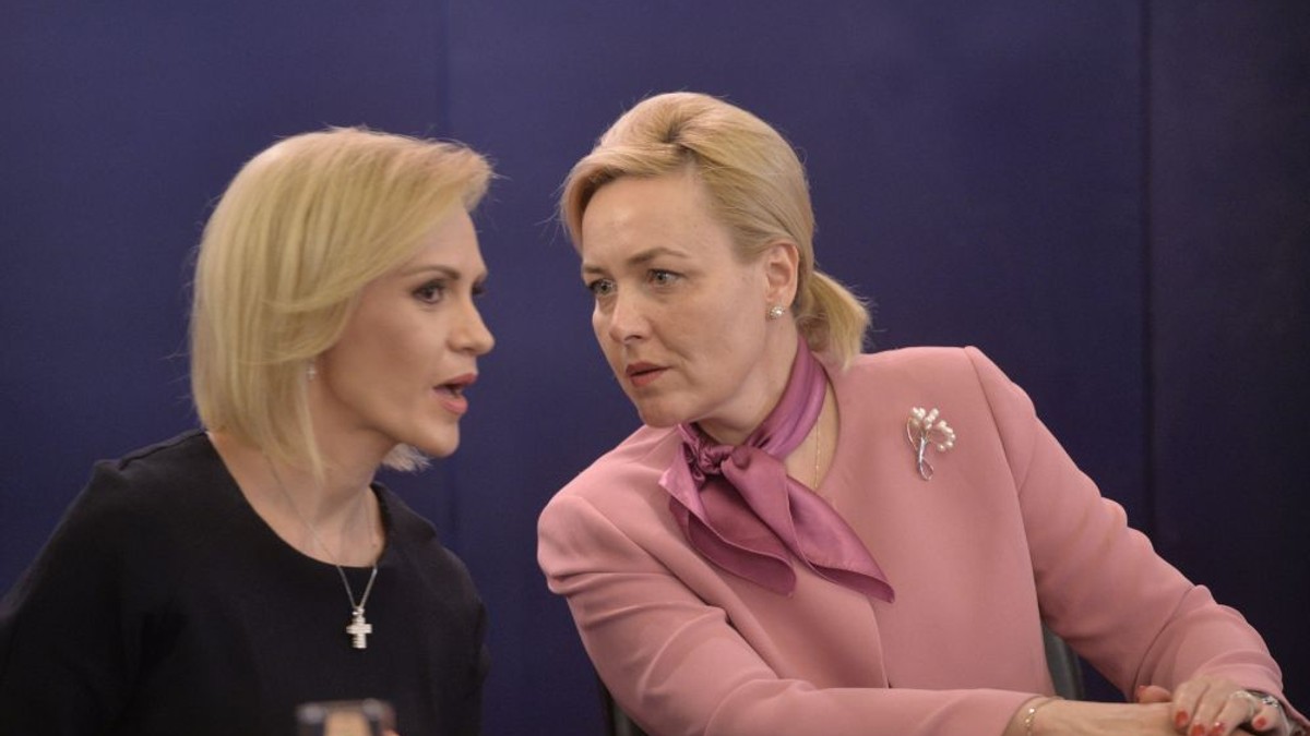 Gabriela Firea insinuează că ministrul de Interne, Carmen Dan, spionează membri de partid
