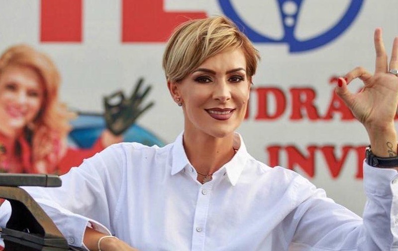Roxana Ciuhulescu, despre jobul la stat alături de ministrul Eduard Novak: „Salariile sunt altfel decât la privat”