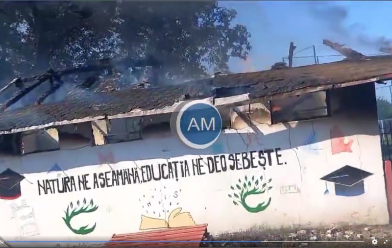Un elev din Mehedinți a dat foc școlii unde învăța, după ce a fost lăsat repetent