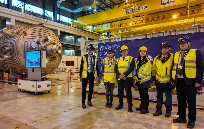 Cel mai mare reactor termonuclear din Europa se folosește de expertiză rusească: „Își lasă pașapoartele odată ce intră în instalație”