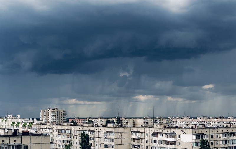 Care e legătura dintre restricțiile dure impuse la începutul pandemiei și faptul că au fost mai puține furtuni cu fulgere în 2020. Explicațiile cercetătorilor