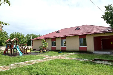 Scoală și grădinița din Deveselu renovate cu ajutorul americanilor