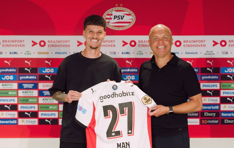 Dennis Man a fost prezentat oficial de PSV. E al treilea român care va juca pentru campioana Olandei