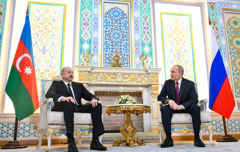 Vladimir Putin a cedat și a recunoscut în fața lui Ilham Aliev că Rusia este vinovată de moartea a 38 de oameni în urma doborârii unui avion azer
