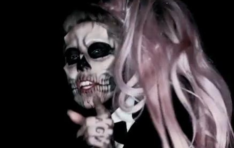 Lady GaGa, bântuită: "Diavolul încearcă să pună stăpânire pe mine"