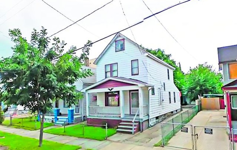Salvate după 10 ani de captivitate! Trei fete răpite în ultimul deceniu au fost găsite în viaţă într-o casă din Cleveland