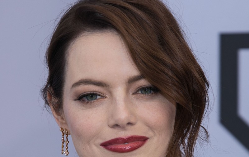 Actrița Emma Stone s-a logodit cu producătorul Dave McCary