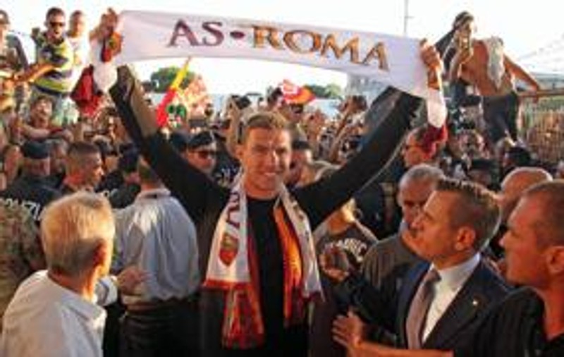 AS Roma a adus atacantul cu care atacă titlul / GALERIE FOTO