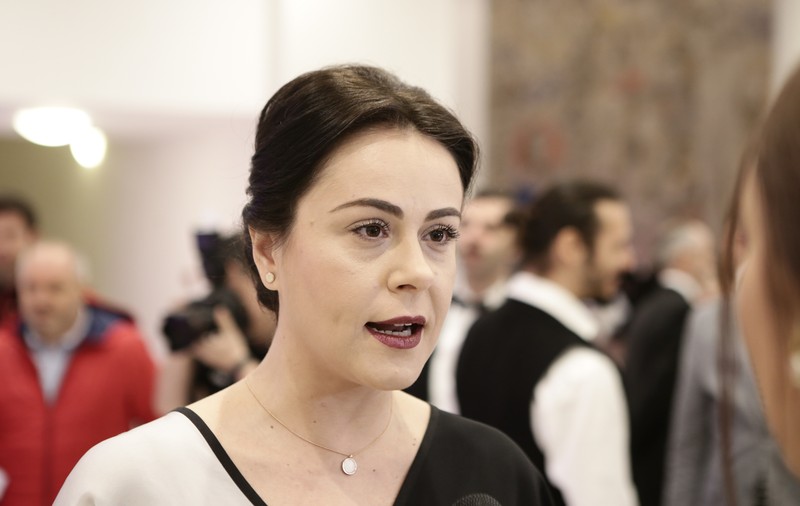 VIDEO EXCLUSIV/ Mirela Zeța crede în legea compensației. „Când alții muncesc, noi stăm la cafele”