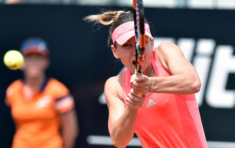 Eliminată în semifinalele turneului de la Roma, Simona Halep este în picaj!