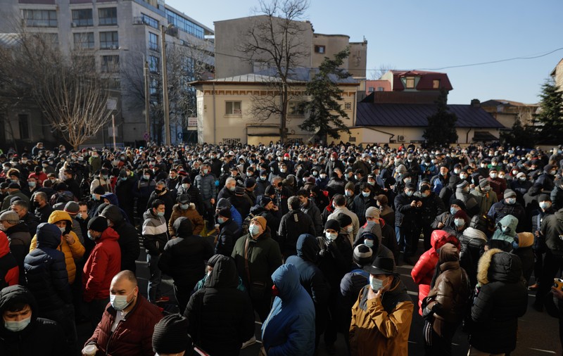 Protest al angajaților STB față de condițiile de muncă. „Autobuzele au aceleași anvelope de ani”