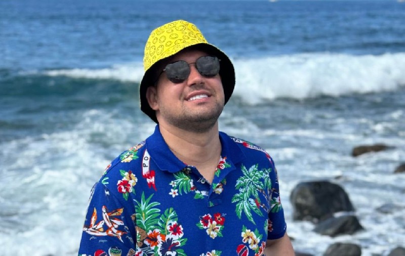 Un român plecat să lucreze într-un depozit la Londra a ajuns la două miliarde de vizualizări pe internet. Cine este George CGF, cel care a cucerit lumea cu umor și bunătate