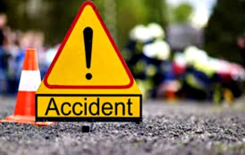 Accident în Suceava. Cinci persoane, transportate la spital