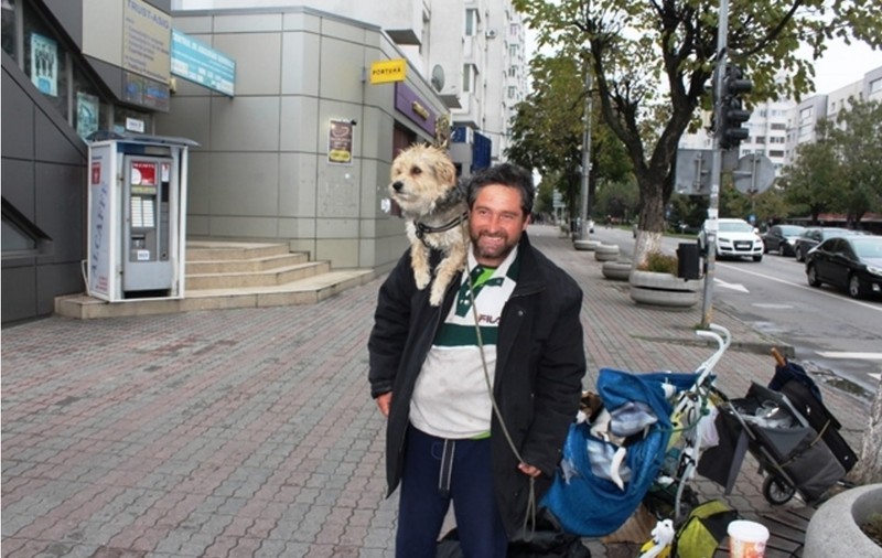Luigi Macio a văzut Europa cerșind. Italianul a ajuns și în Slatina