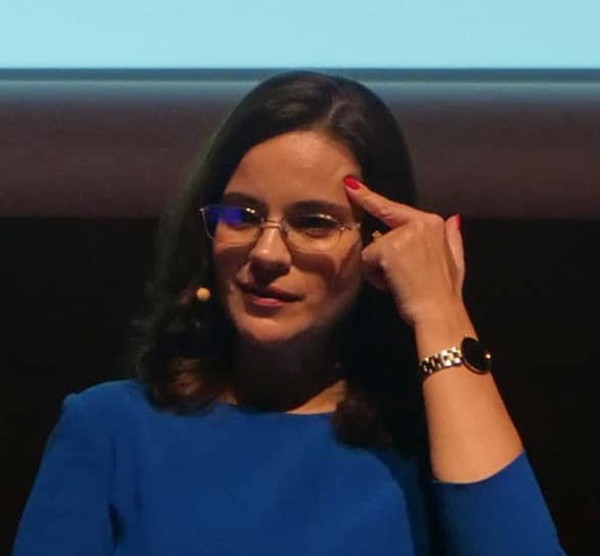 Yolanda Crețescu, psihoterapeută și președinta Asociației Happy Minds | Foto: Arhiva personală Facebook