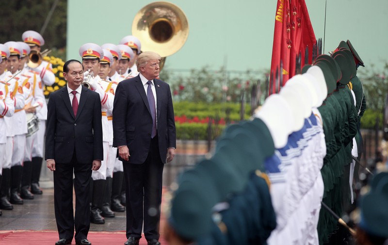 Trei militari din serviciul de pază al lui Trump au vizitat ”femei străine” în Vietnam