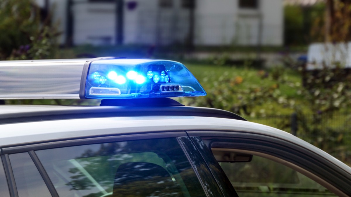 În imagine este prezentată o mașină de poliție