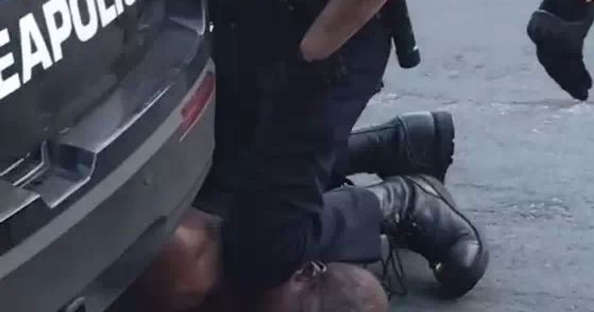 Metoda de arestare care a dus la moartea lui George Floyd va fi interzisă