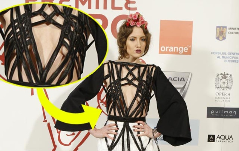Iulia Albu a şocat la Premiile Gopo! Iulia, asta-i rochie? | FOTO