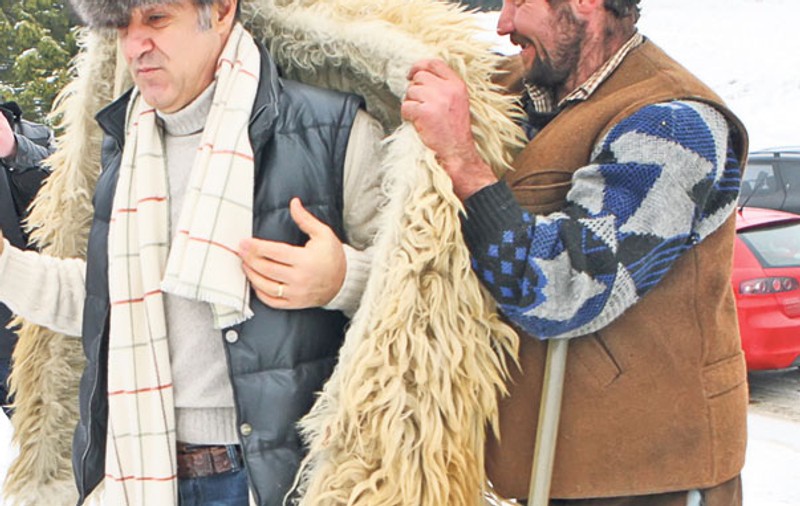 Gigi, nu-ţi stă rău cioban | FOTO