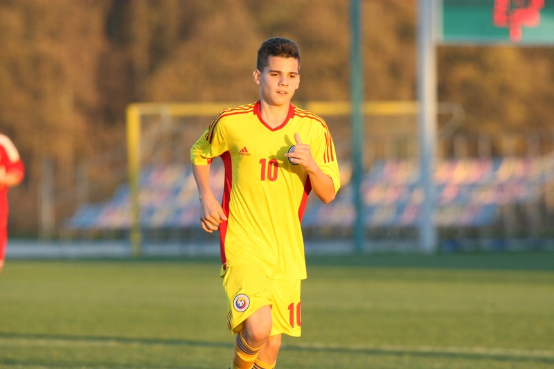 Hagi jr joacă cu numărul 10, precum tatăl său FOTO: Vlad Chirea (Libertatea)