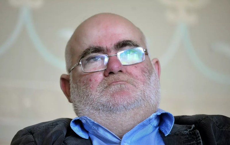 Alfred Bulai, trimis în judecată pentru agresiuni sexuale și folosirea abuzivă a funcției. Sociologul, fost profesor la SNSPA, va fi judecat sub control judiciar