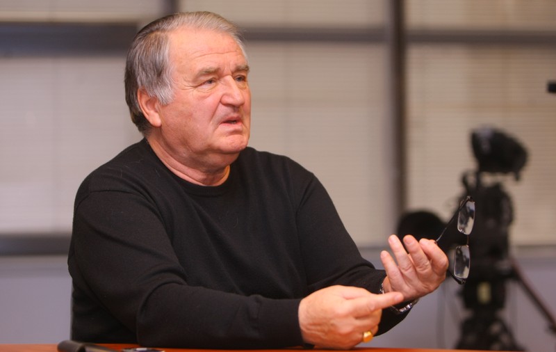 Ion Ionescu, fosta glorie a Rapidului, vrea să vadă gata cât mai repede noul stadion din Giulești. ”Era vechi de nu mai țin nici eu minte!”