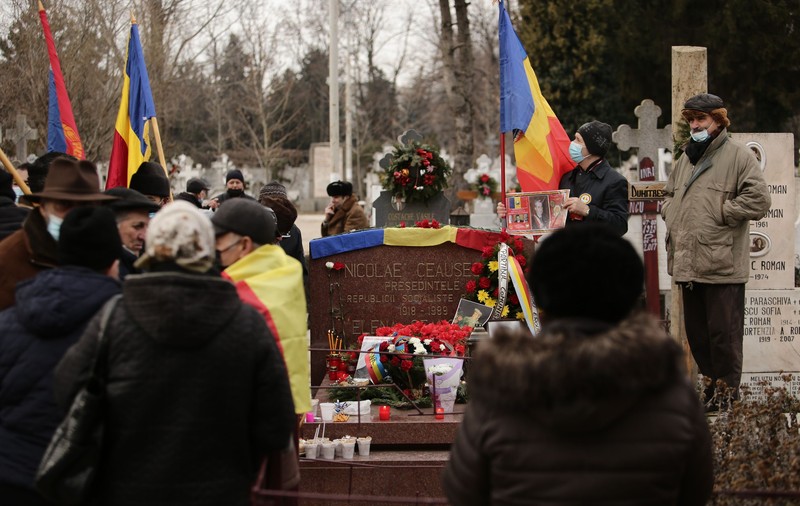 VIDEO | 104 ani de la naşterea lui Nicolae Ceauşescu. Fostul dictator a fost comemorat de câteva zeci de oameni