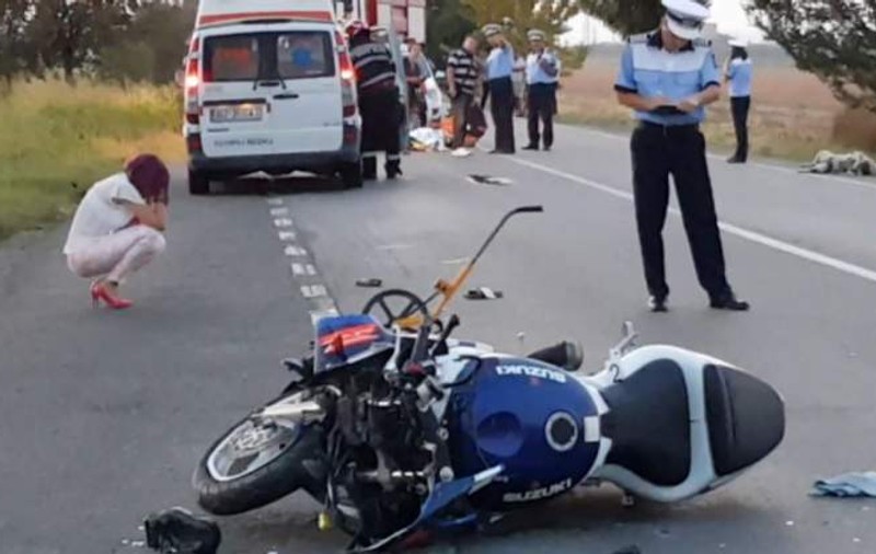 Bărbatul implicat în accidentul de la Buzău a murit azi. O fetiță de patru ani a rămas orfană de ambii părinți
