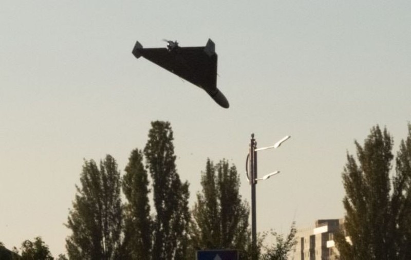 Drone kamikaze rusești surprinse deasupra Republicii Moldova, la doar 100 de metri de sol. Reacția Guvernului de la Chișinău