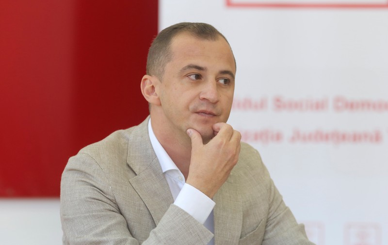 PSD cere Guvernului să plafoneze de urgenţă preţul alimentelor de bază: "Dacă nu o va face astăzi, vom depune proiect de lege"