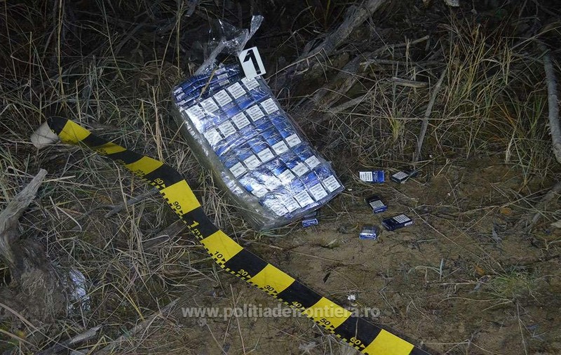 Țigări de contrabandă trecute cu drona din Ucraina în România