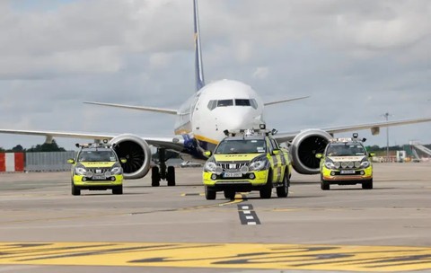 24 de români condamnați pentru infracțiuni grave au fost expulzați din Irlanda. Au fost aduși la București cu un avion închiriat
