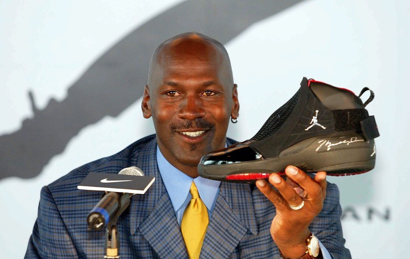 Michael Jordan conduce topul foștilor sportivi cu cele mai mari câștiguri financiare în 2015