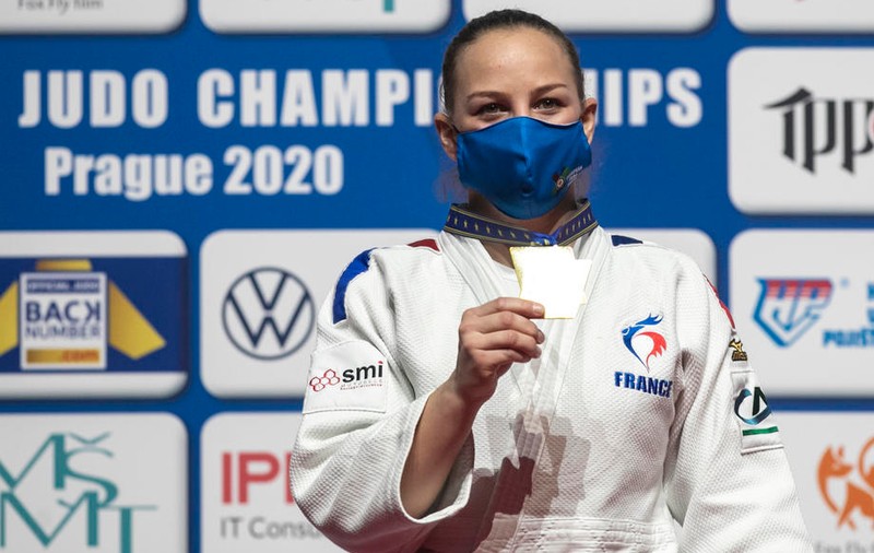 Campioană olimpică din Franța, bătută de antrenorul ei. „Am fost lovită, dată cu capul de podea și în final strangulată”