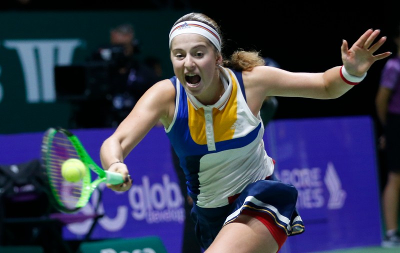 Jelena Ostapenko a bătut-o pe Karolina Pliskova la Turneul Campioanelor, dar nu s-a calificat în semifinale