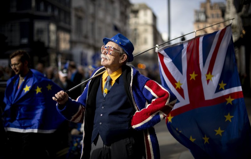 La trei ani după Brexit, britanicii au mai multă încredere în UE decât în guvernul și parlamentul de la Londra