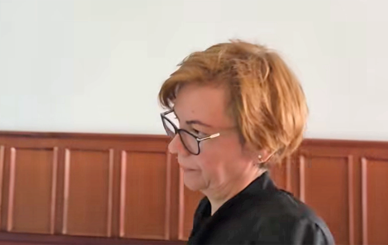 Pedeapsă mică pentru contabila care a țepuit MAE cu 8,4 milioane de lei. Cum povestește inculpata că a luat banii: „Când diplomații erau în misiune, eu îi treceam ca fiind în concediu”