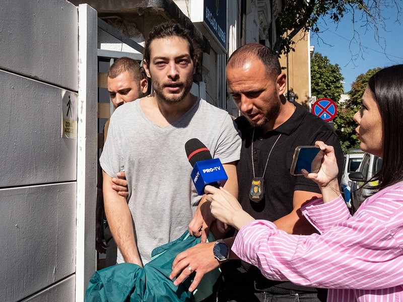 Toto Dumitrescu  este dus la poliție