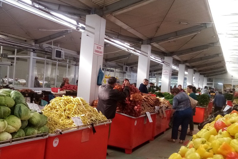 Interiorul Pieței Centrale