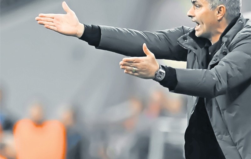 A agresat José Mourinho o femeie?
