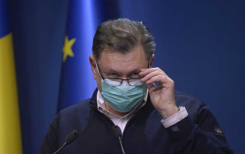 Alexandru Rafila: „Politizarea sănătății e greșită, mai ales în perioade de criză”. Ce spune ministrul despre centrele de evaluare și antiviralele disponibile în țară
