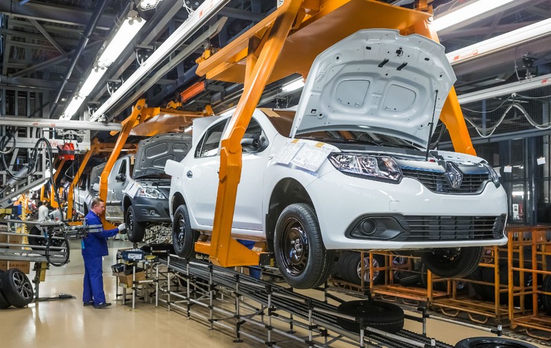 E-mailuri interne ale Renault | Cartelul angajărilor din industria auto românească blochează muncitorii și la a treia spiță de firme subcontractoare!