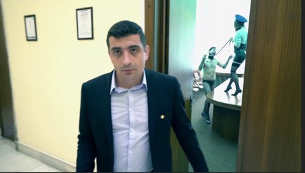 George Simon și scenele interzise minorilor.