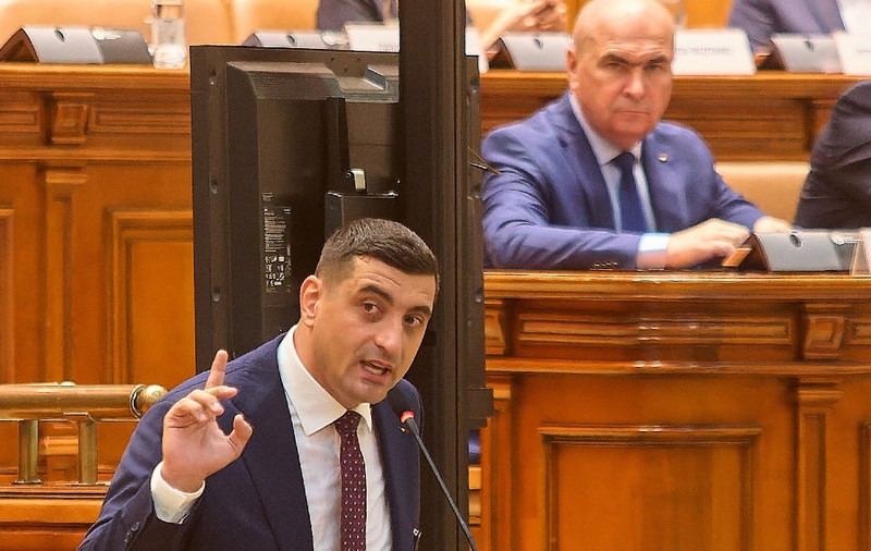 George Simion spune despre PSD că este un partid corupt, cu o zi înainte de votul moțiunii împotriva Guvernului Bolojan: „Nu s-a schimbat nimic”