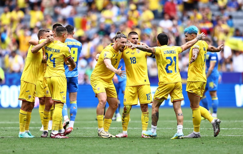 Klaus Iohannis îi felicită pe tricolori după startul superb la Euro 2024: „Emoţionantă victorie”