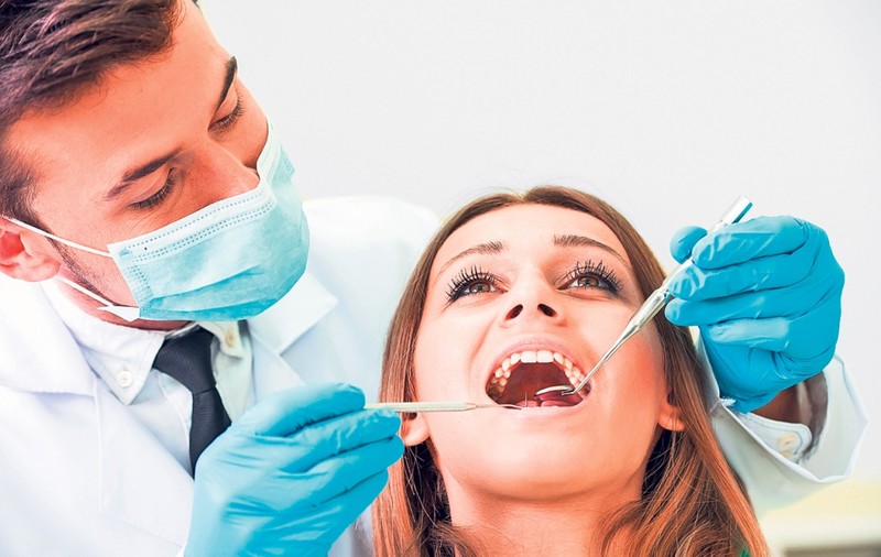 Tehnică revoluționară: Dinții cariați se vor putea regenera printr-o injecție!