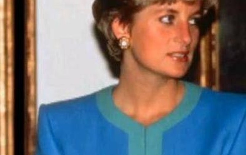 MOTIVUL ÎNDUIOŞĂTOR pentru care Lady Diana şi-ar fi înscenat moartea
