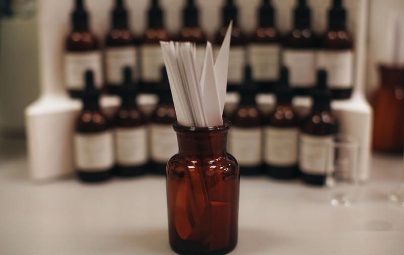 Avantajele utilizării mostrelor de parfum pentru difuzoare