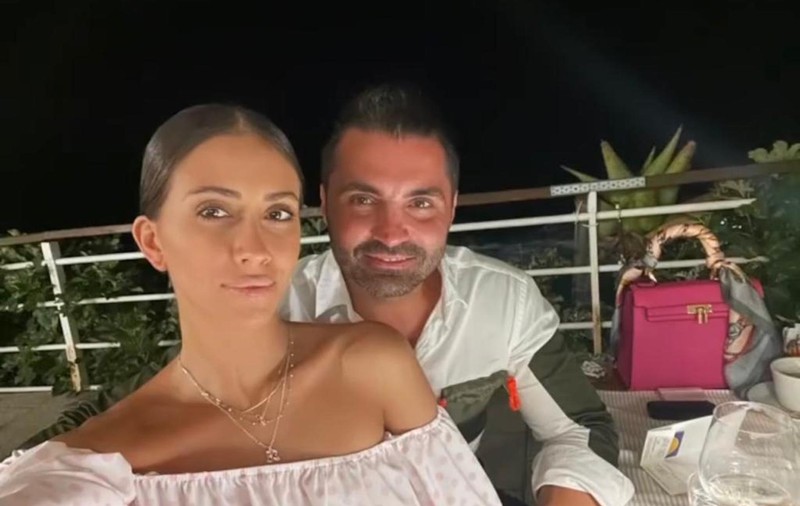 Pepe și soția lui și-au deschis magazin de haine. Cât costă cel mai scump produs. „Investiția este pe termen lung”